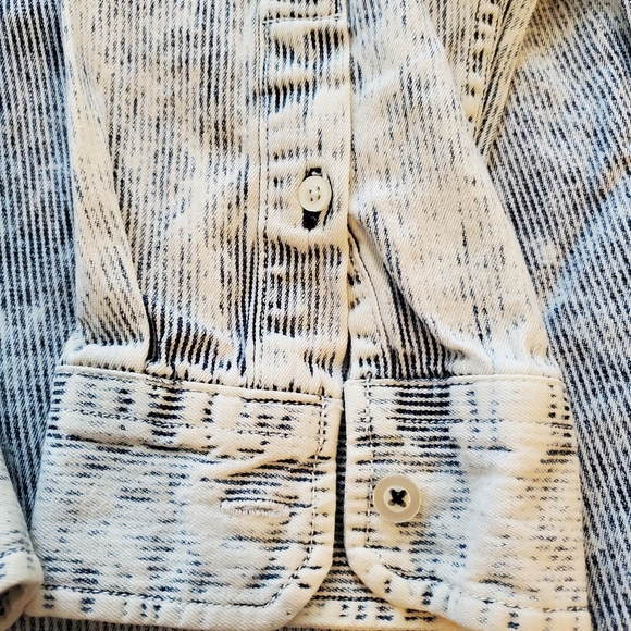 Free State Mens acid washed long sleeve button down shirt.  Size XL. - Picture 5 of 7